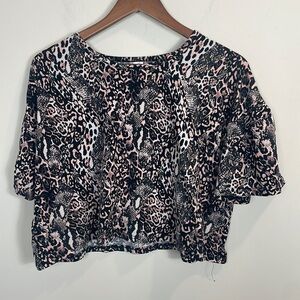 French Affairs animal print cropped shirt women size large